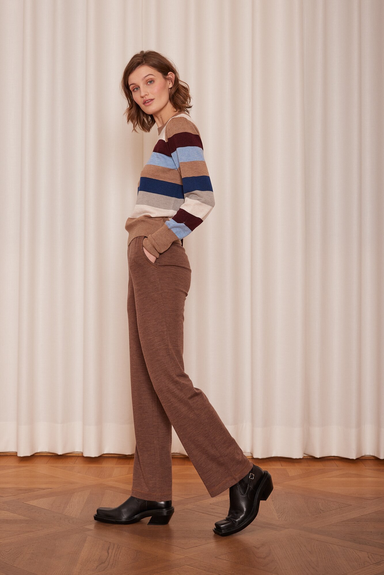 Jala Sweater Fall multi  - model image